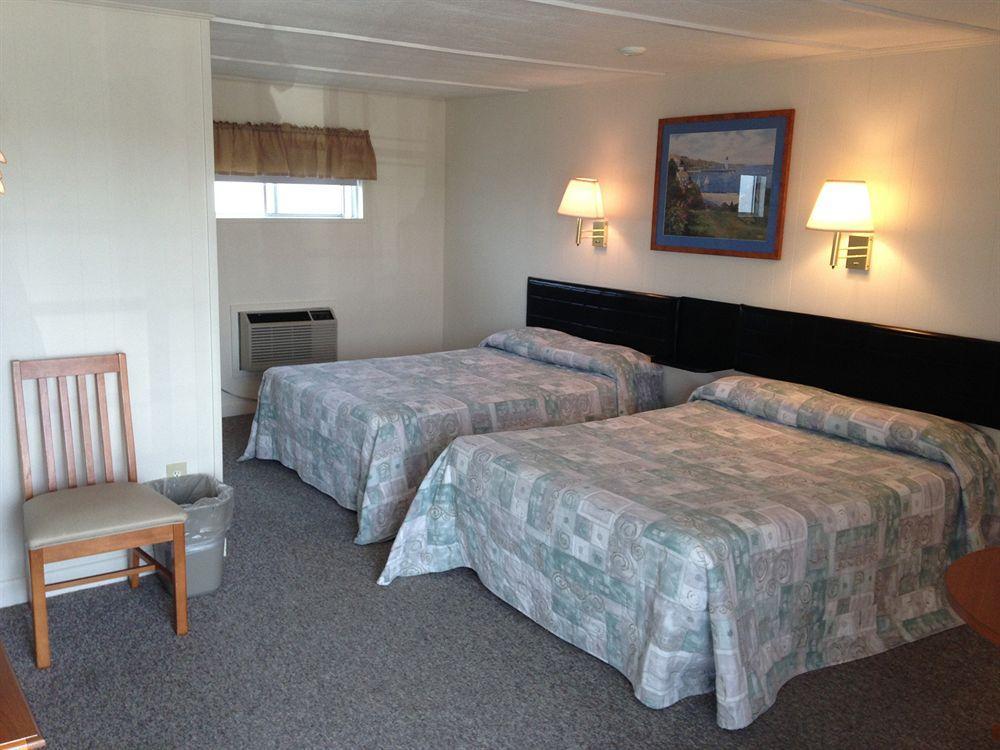 Hyannis Holiday Motel Экстерьер фото