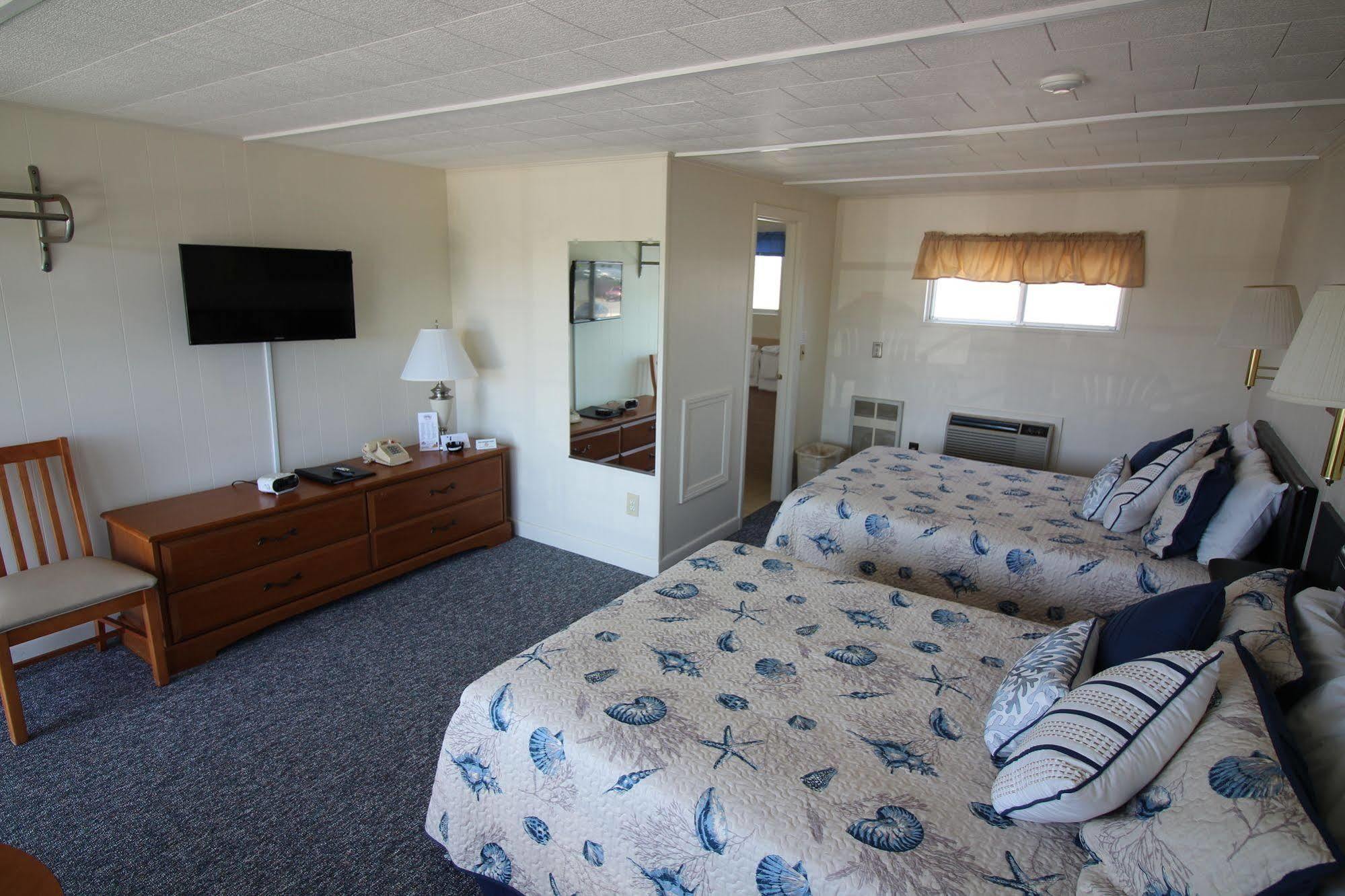 Hyannis Holiday Motel Экстерьер фото