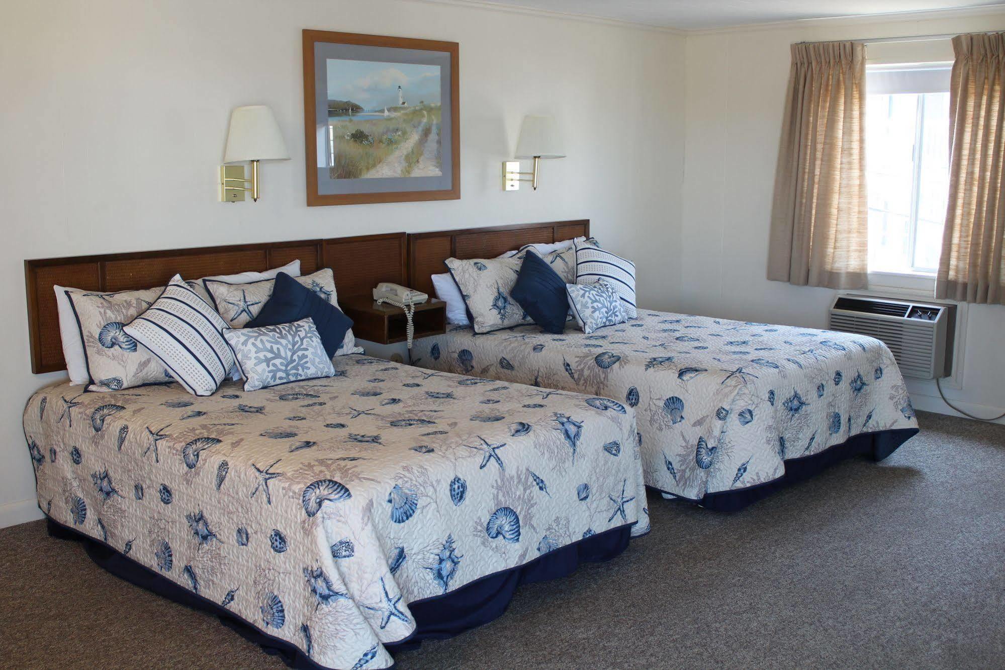 Hyannis Holiday Motel Экстерьер фото