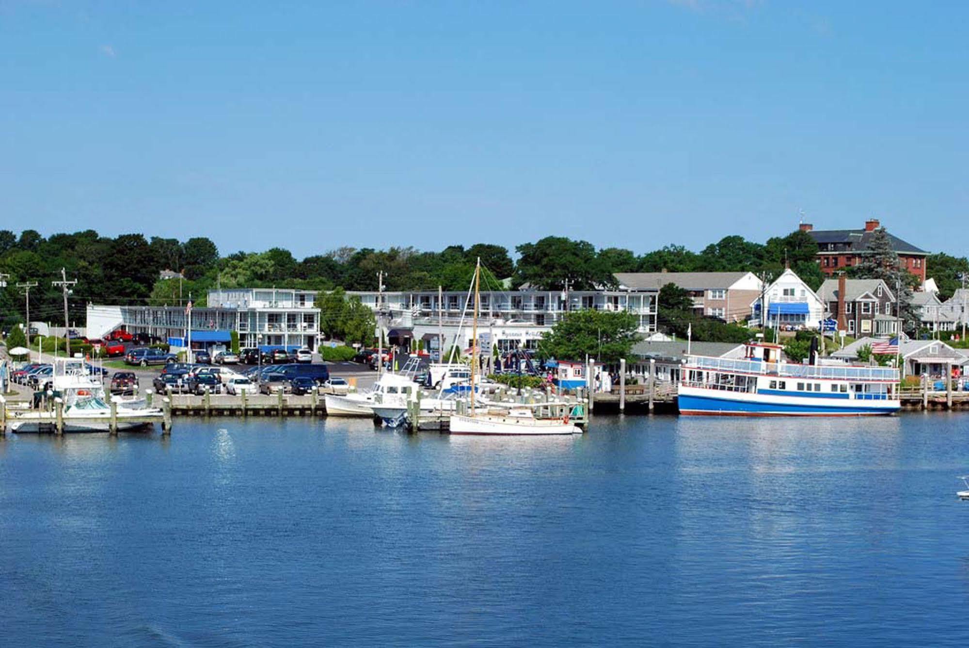 Hyannis Holiday Motel Экстерьер фото