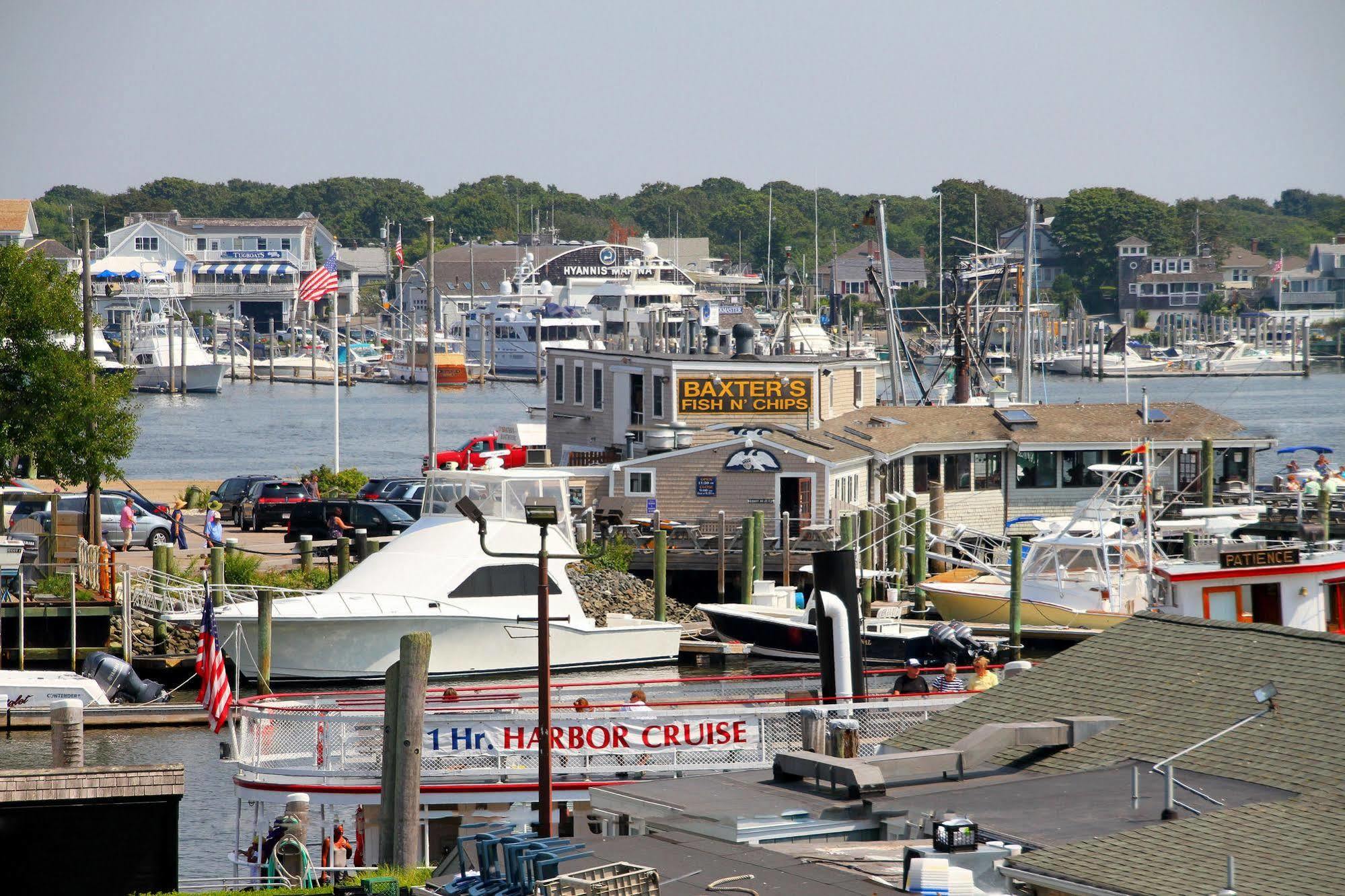 Hyannis Holiday Motel Экстерьер фото